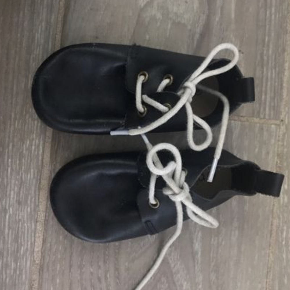 Piper fin loafers size 5